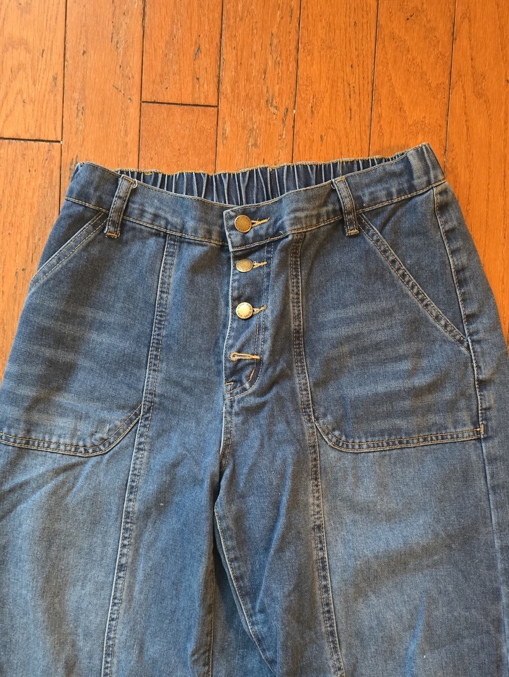 Wide Leg Women's Jeans in Blue - Picture 2 of 5